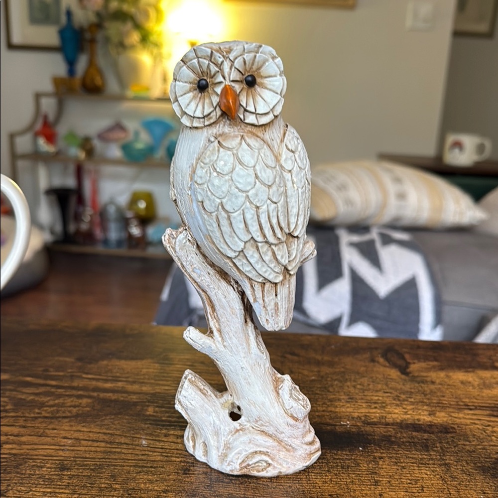 Vintage Cream and Brown barn Owl Figurine